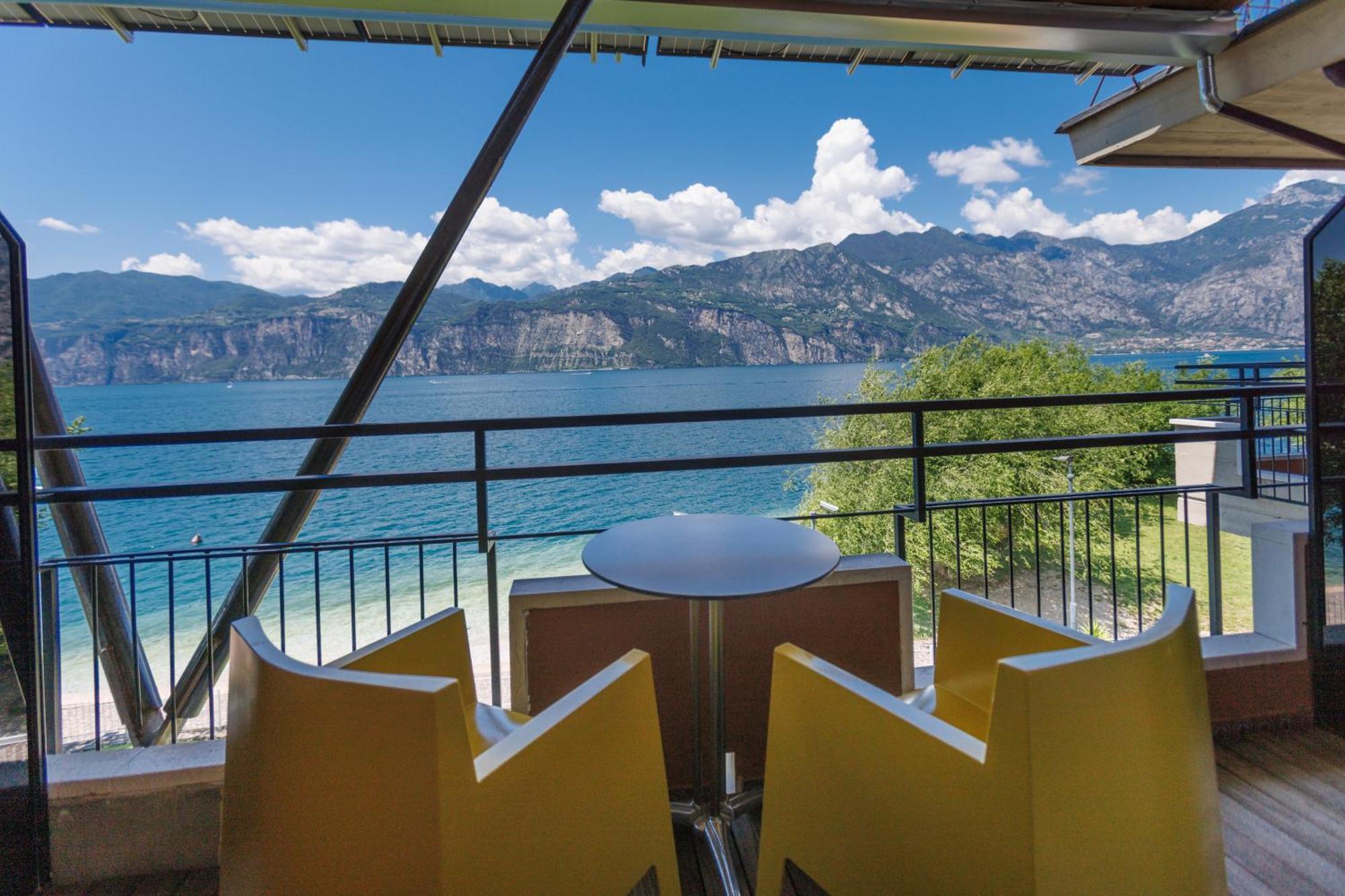 Ambienthotel Primaluna Malcesine Eksteriør billede